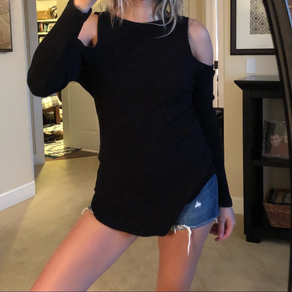 Bobi Los Angeles Thermal Cold Shoulder Top